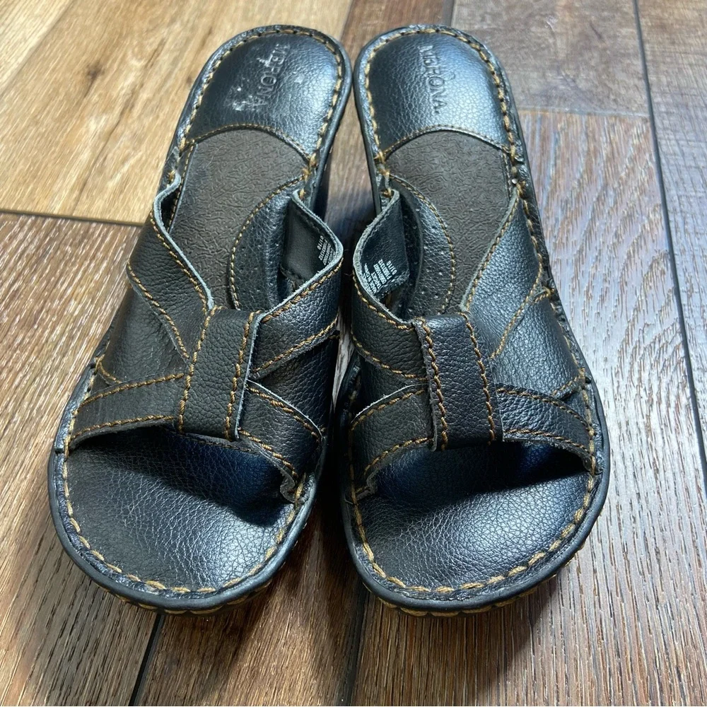 Merona leather wedge